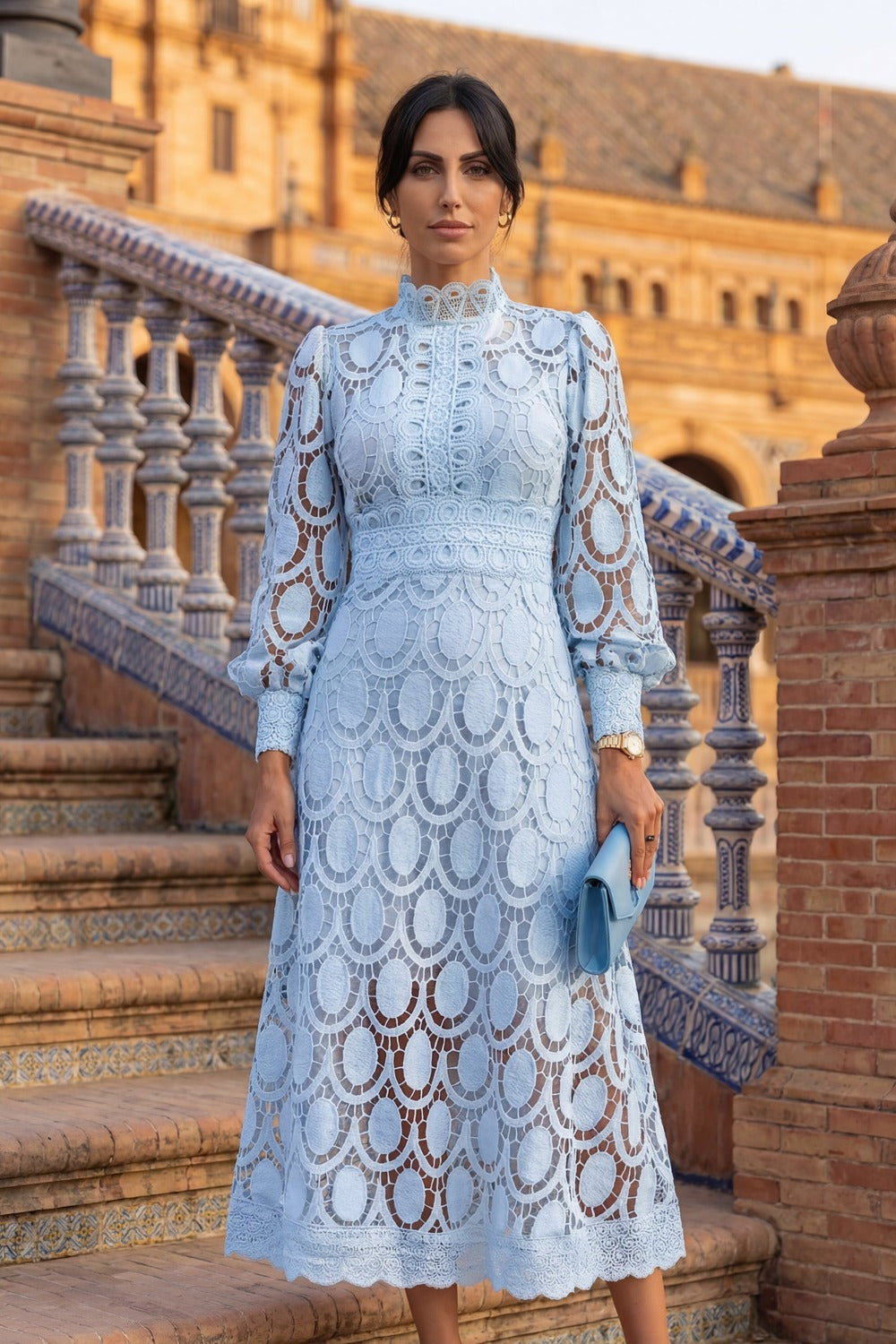 CAPRICORNO - ROBE EN DENTELLE