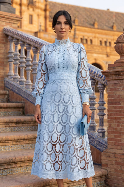 CAPRICORNO - ROBE EN DENTELLE